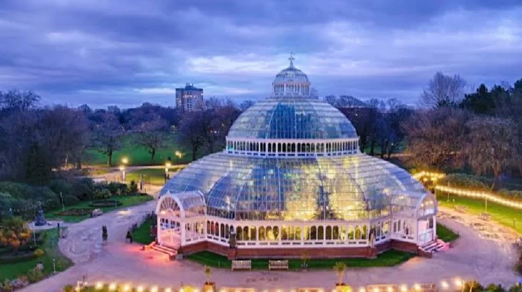 What to Do in Aigburth Liverpool: The Complete Tourist Guide to Sefton Park, Lark Lane & Hidden Gems