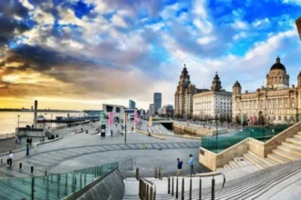 Perfect Romantic Day Out at Royal Albert Dock, Liverpool
