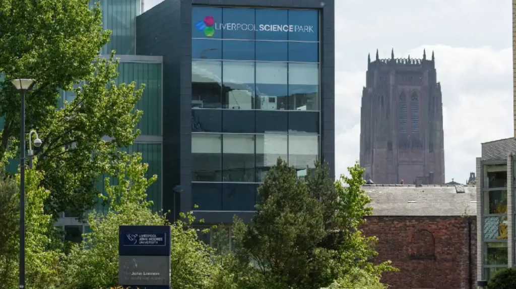 What Are the Highest-Paying Industries and Careers Available Across Liverpool? 2 Highest-Paying Industries and Careers Available Across Liverpool