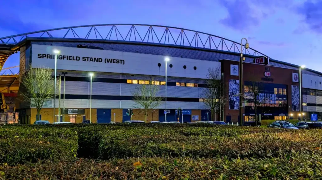 How Can Business Travellers Complete an Anfield Stadium Visit