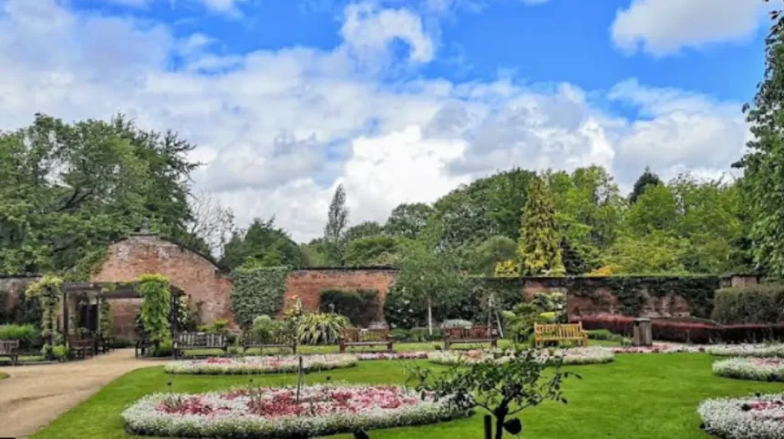 Calderstones Park