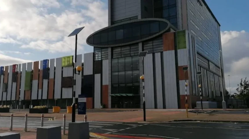 Is a Layover in Liverpool Worth Spending in Birkenhead