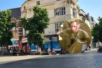Liverpool Police Hunt Burglar Who Entered Flat Through Window