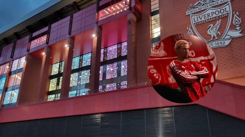 Liverpool Squad Poses for New Premier League Campaign