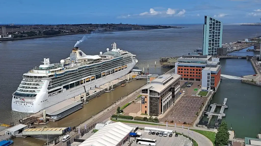 Allerton vs Liverpool City Centre: Which Should You Explore First